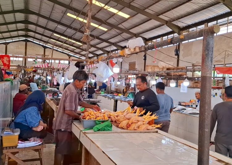 Produksi Daging Ayam Ras  Terbanyak Dari Kota Ini
