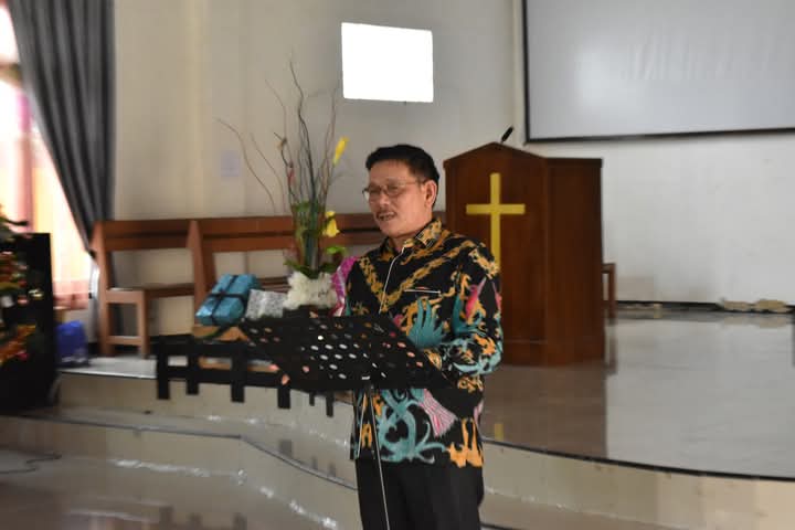 Ingkong Ala, Ajak Guru Nasrani Maknai Natal Dengan Damai dan Sukacita