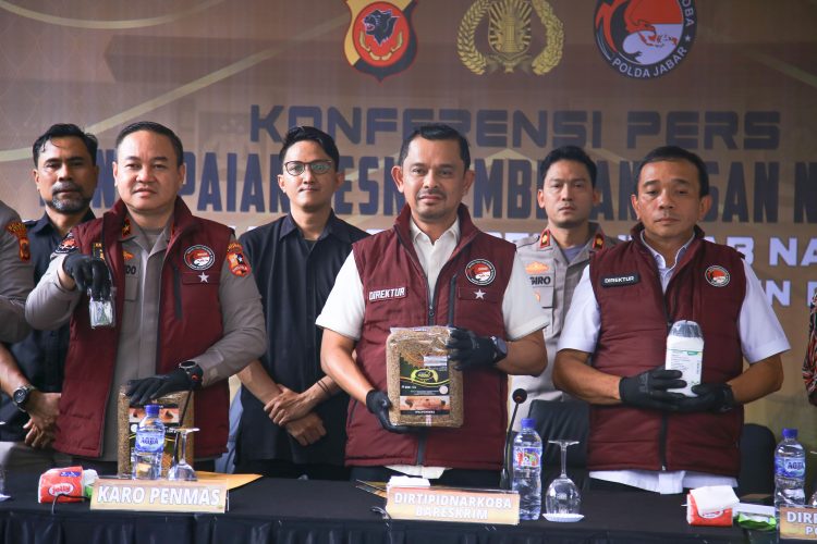 Ungkap Laboratorium Clandestine Narkoba Terbesar di Jawa Barat, 5 Juta Jiwa Diselamatkan