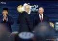 Prabowo dan Putin Satu Panggung di Forum Ekonomi Rusia, Disambut Gemuruh Tepuk Tangan