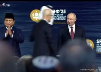 Prabowo dan Putin Satu Panggung di Forum Ekonomi Rusia, Disambut Gemuruh Tepuk Tangan