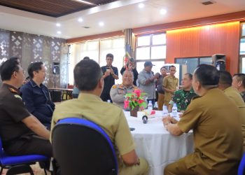 Sinergitas Pemkab dan Forkopimda, Kapolresta Hadiri Coffee Morning di Gedung Tenguyun
