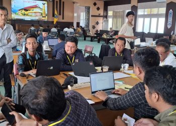 Penguji Soroti Disiplin Waktu di UKW SMSI Kaltara