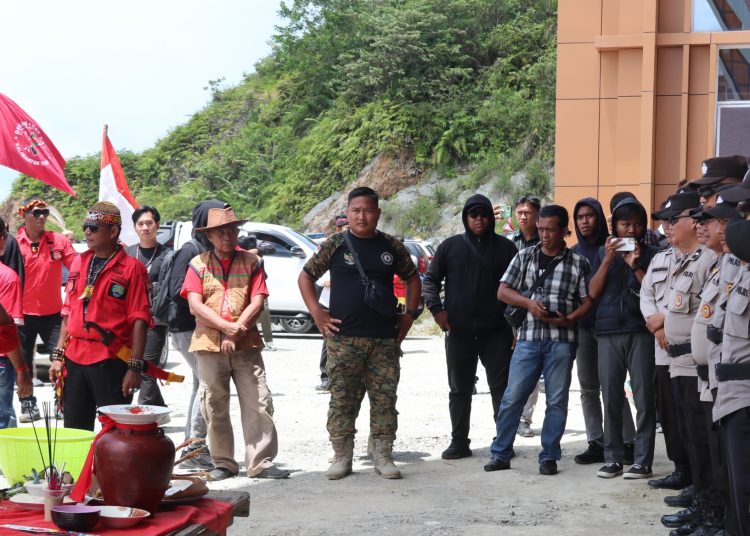 Polda Kaltara Hadir Dalam Pengamanan Aksi Damai Aliansi Masyarakat Adat Asli Kaltara