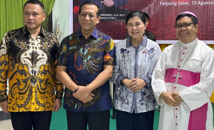 Ulang Tahun Kapolda Kaltara, Dirayakan Hangat Bersama Uskup Tanjung Selor