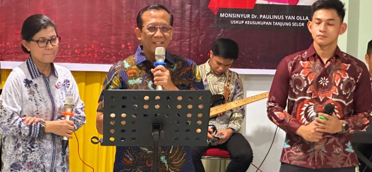 Kapolda Kaltara Terharu Dapat Doa Dari Uskup di Momen Ulang Tahun dan Pamit Tugas