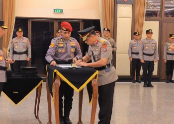 Kapolri Pimpin Sertijab Kapolda Kaltara di Rupatama Mabes Polri