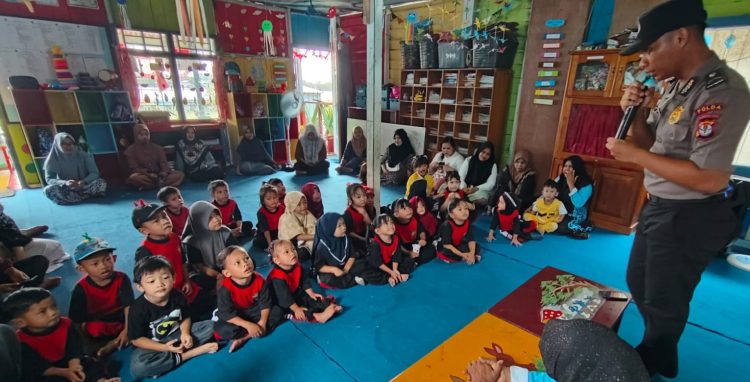 Polsek Tanjung Palas Tengah, Edukasi Citra Polisi Lewat TK KB Pelangi