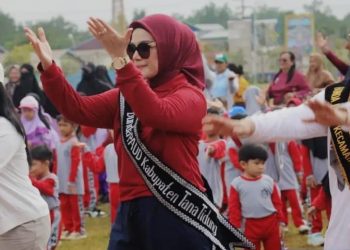 Bunda PAUD KTT Vamelia Ibrahim Ajak Anak Tumbuh Sehat dan Cerdas Lewat Senam & Germinsu