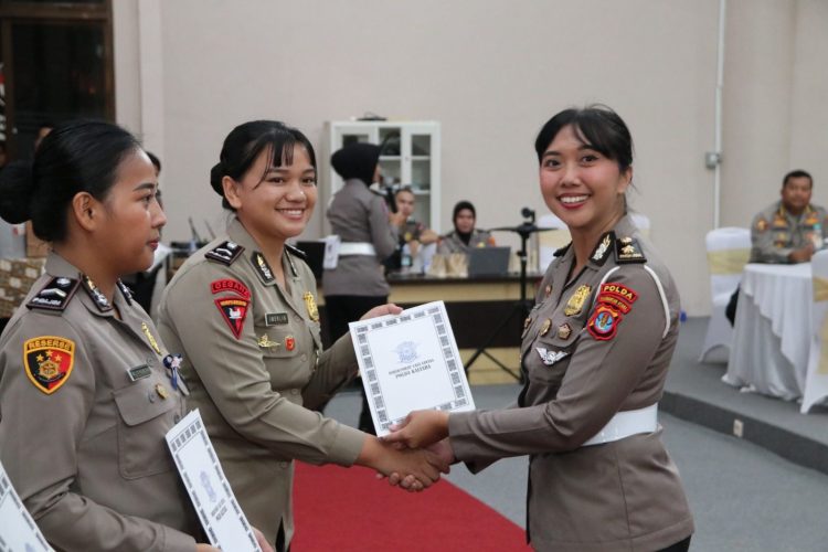 Polwan Kaltara Didorong Tingkatkan Profesionalisme dan Kebersamaan