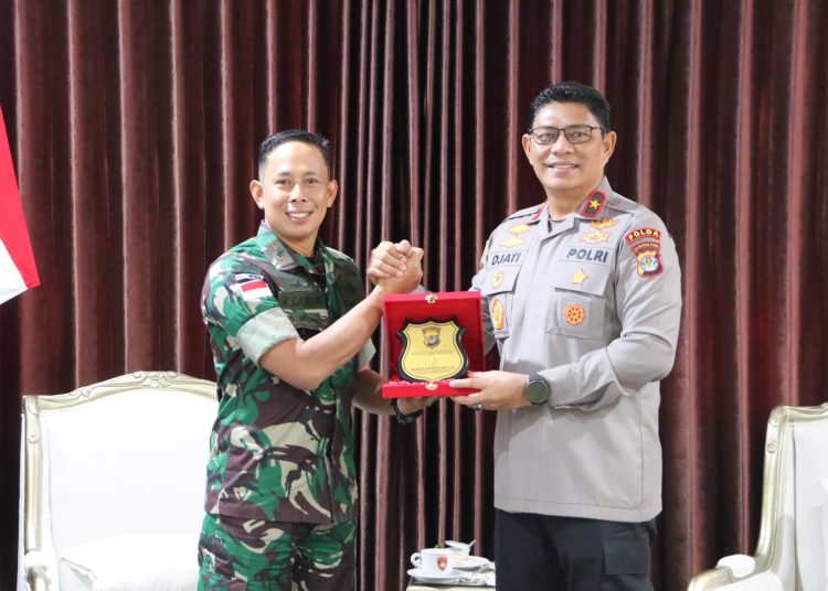 Kapolda Kaltara Menerima Kunjungan Silahturahmi Danrem 092/Maharajalila, Perkuat Sinergi dan Kolaborasi Antar Instansi