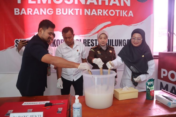 Barang Bukti Narkotika Jenis Sabu Seberat 55,85 Gram Dimusnahkan