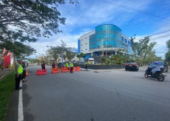 Personel Polresta Bulungan Amankan Jalannya Upacara HUT ke-13 Provinsi Kaltara