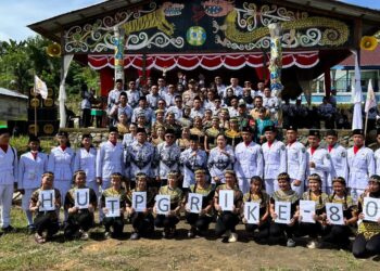 Hari Guru Nasional di Long Beluah Berlangsung Khidmat