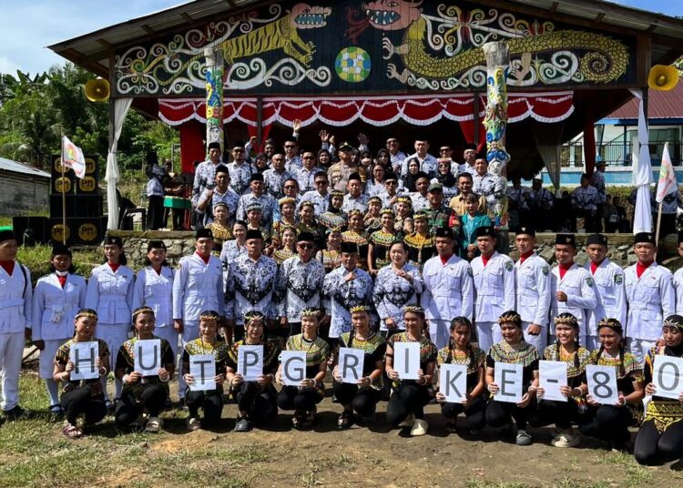 Hari Guru Nasional di Long Beluah Berlangsung Khidmat