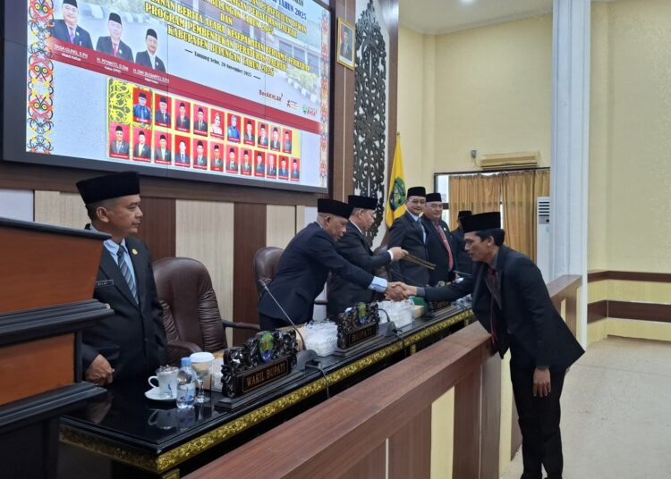 DPRD Bulungan Gelar Paripurna, Fraksi Gerindra Tekankan Perbaikan Infrastruktur dan Layanan Perizinan