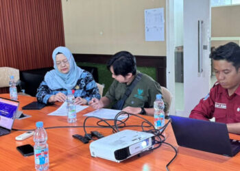 Komisi Informasi Kaltara Tinjau Layanan Keterbukaan Informasi Bappeda dan Litbang