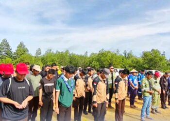 Pemkab Tana Tidung Gelar World Cleanup Day 2025, Wujudkan Komitmen Bersih Pantai di Kecamatan Tana Lia