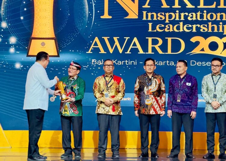 Kaltara Raih Penghargaan Tertinggi Kategori Indeks Pembangunan Ketenagakerjaan