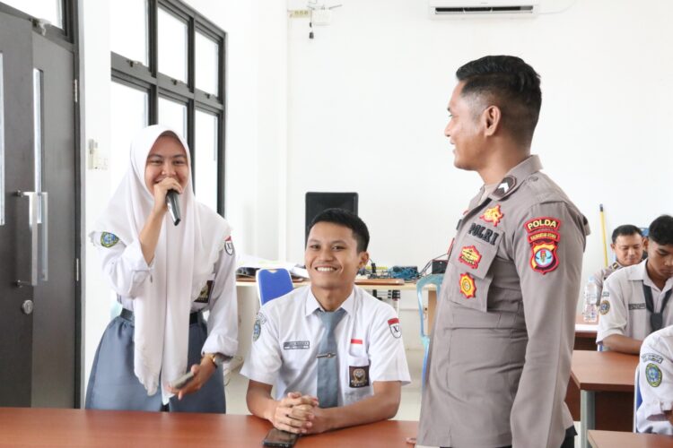 Ditbinmas Polda Kaltara Gelar Police Goes To School