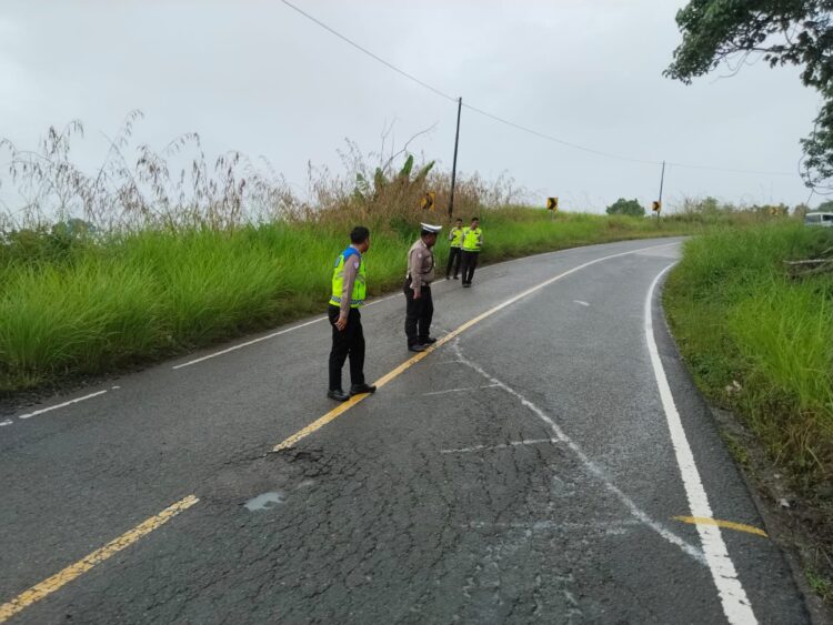 Sat Lantas Polresta Bulungan Survei Jalan Rusak dan Rawan Longsor