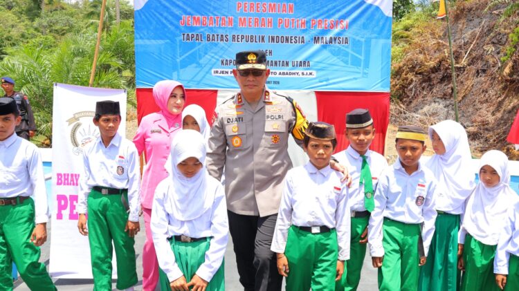 Kapolda Kaltara Resmikan Jembatan Merah Putih Presisi di Perbatasan Sebatik