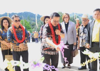 Wagub Ingkong Ala  Tekankan Peran Gereja Hadapi Tantangan Zaman