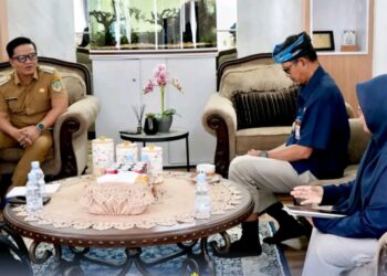 Bupati KTT Jadi Responden Pertama Pertanda Sensus Ekonomi Dimulai