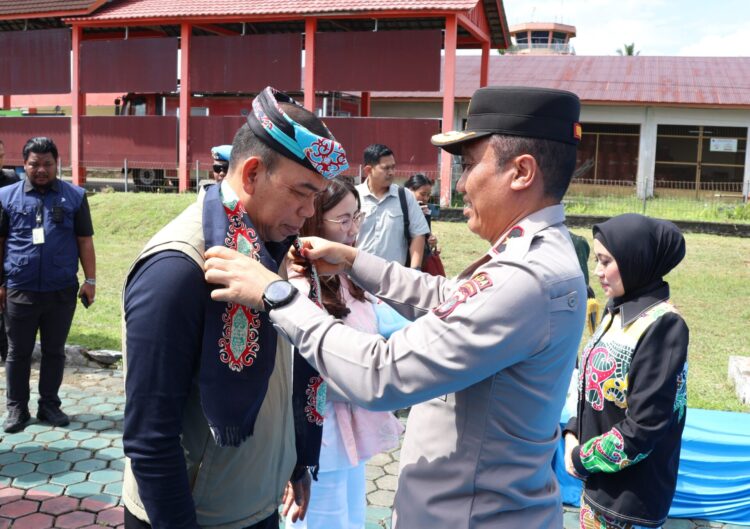Wakapolda Kaltara Sambut Kedatangan Kapolda Baru di Bandara Juwata Tarakan