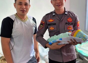Polisi Sigap Bantu Persalinan Darurat, Ibu dan Bayi Selamat