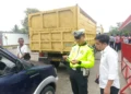 Tim Gabungan Periksa Surat Kendaraan di SPBU